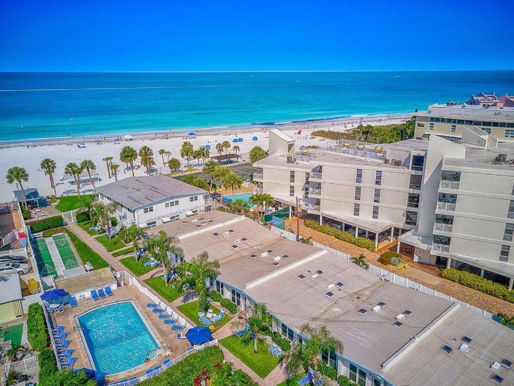 Sea Crest Aparthotel Point O'Rocks Екстериор снимка