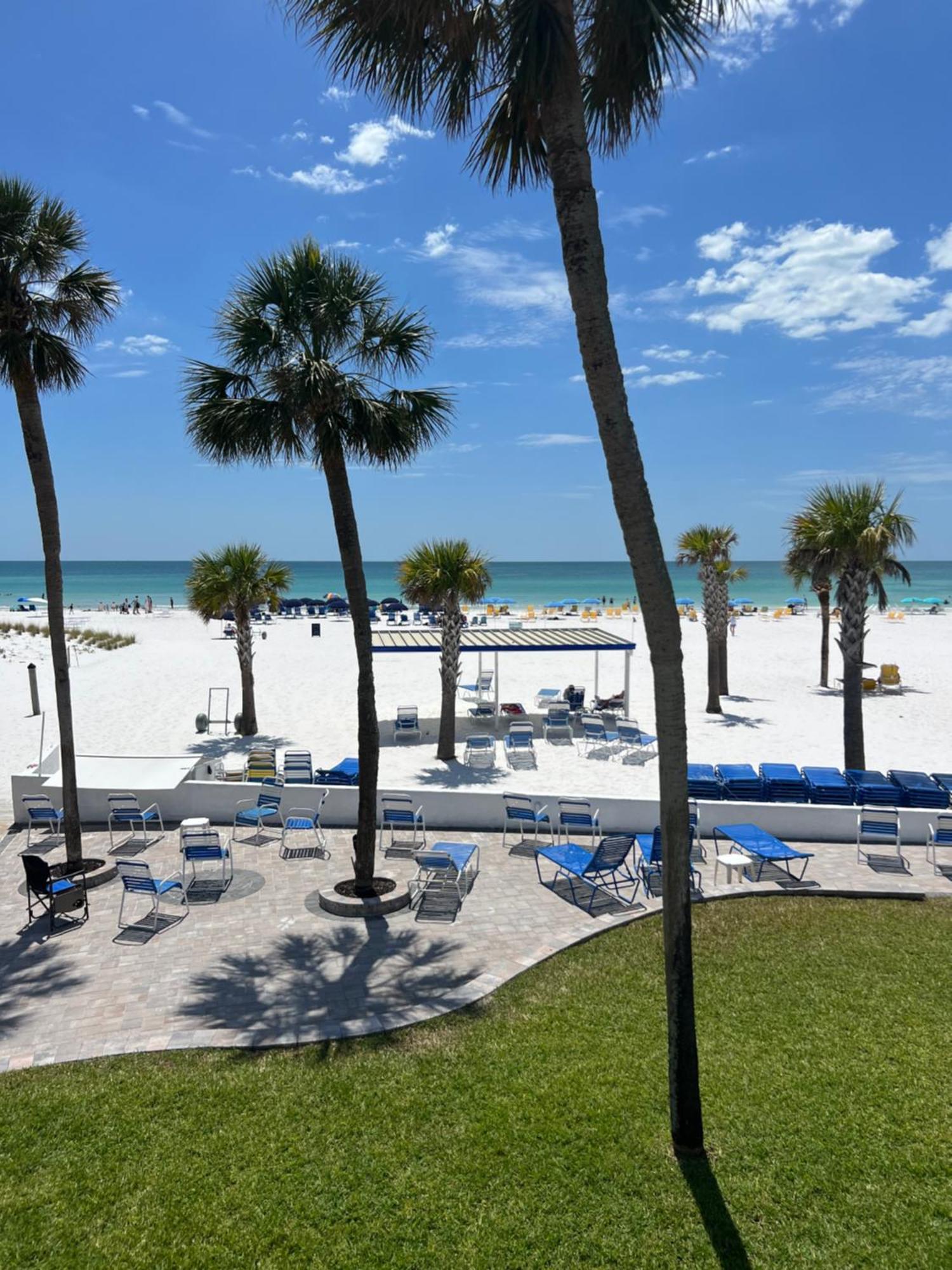 Sea Crest Aparthotel Point O'Rocks Екстериор снимка