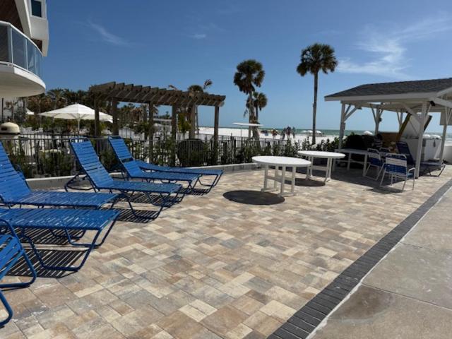 Sea Crest Aparthotel Point O'Rocks Екстериор снимка