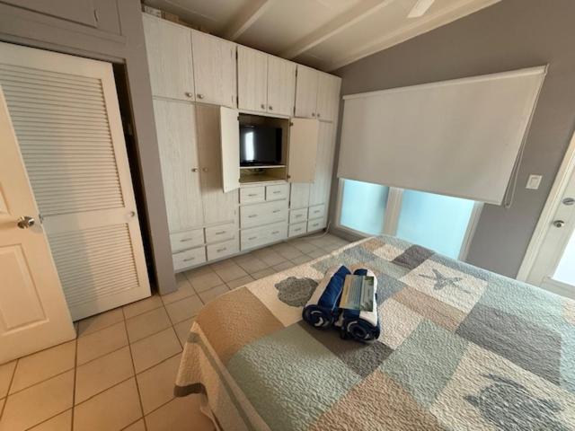 Sea Crest Aparthotel Point O'Rocks Екстериор снимка